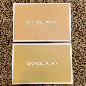 Michael Kors- hard wallet box’s